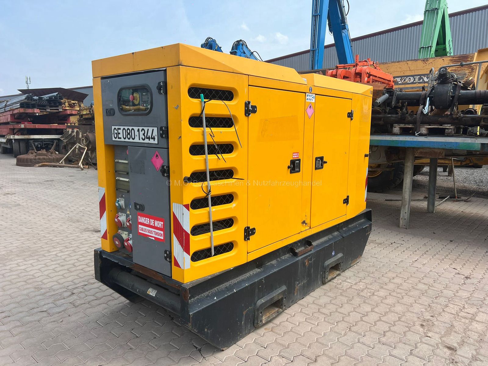 Fahrzeugabbildung Andere SDMO R 90 C 3 / 90 KVA / Generator