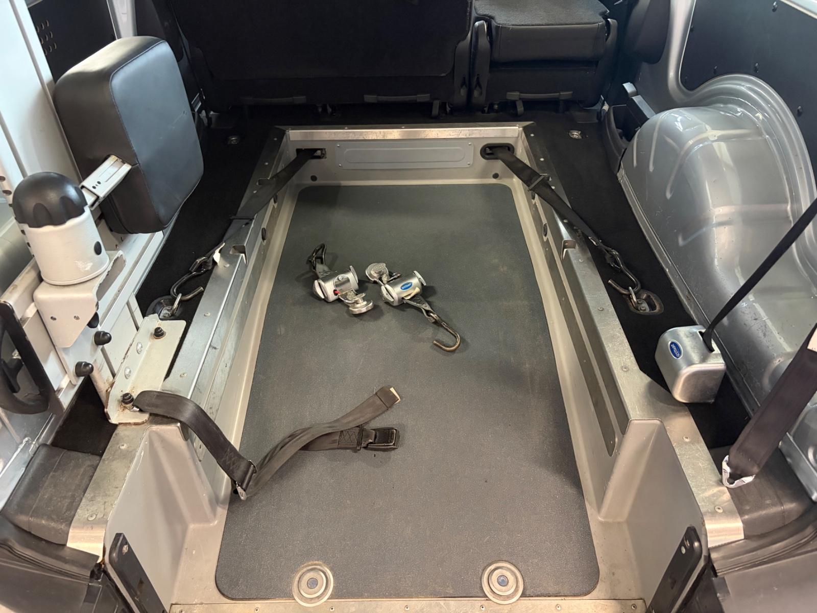 Volkswagen Caddy 2.0TDI DSG ROLLSTUHL/HANDICAP, миниатюра 10