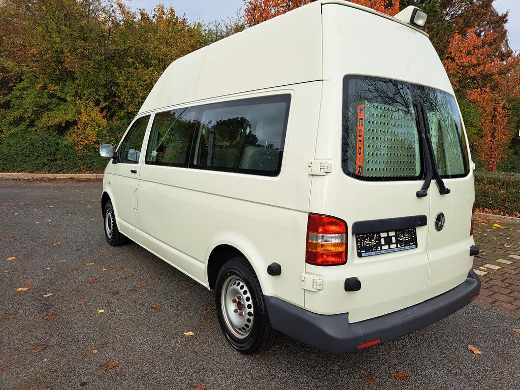 Volkswagen T5 Caravelle