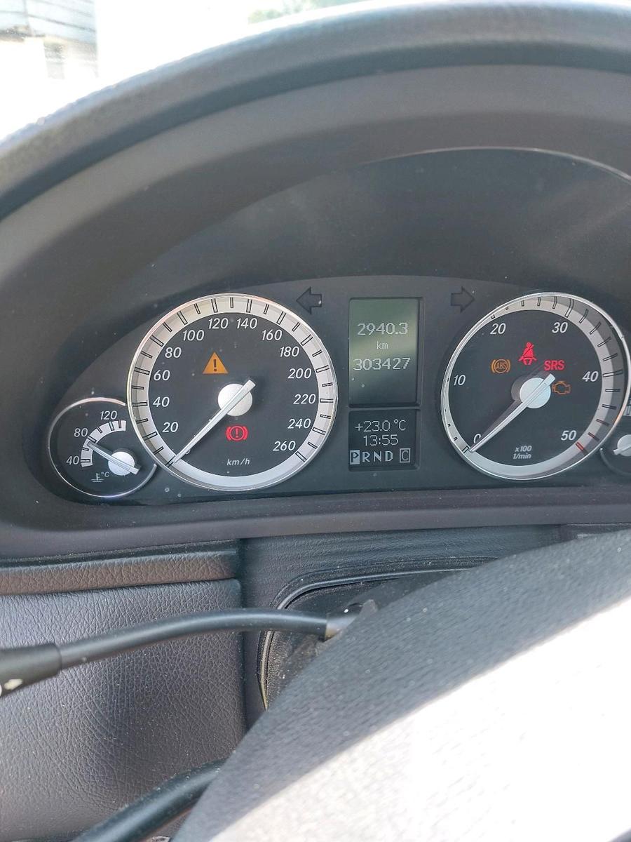 Mercedes-Benz C220 2005 — photo 6