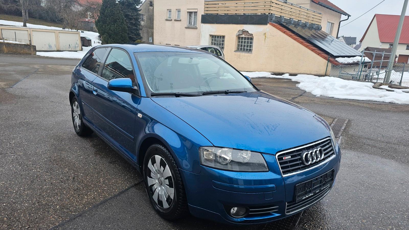 Audi A3 2.0 FSI S line Sportpaket plus - Motorschaden