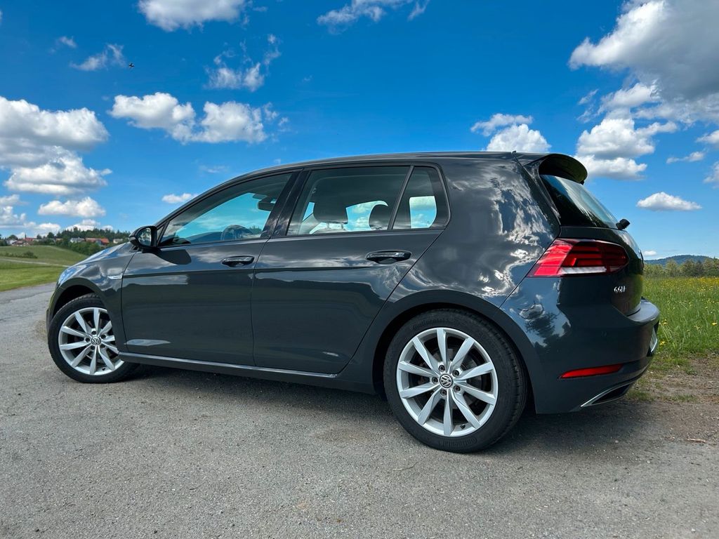 Image of Volkswagen Golf