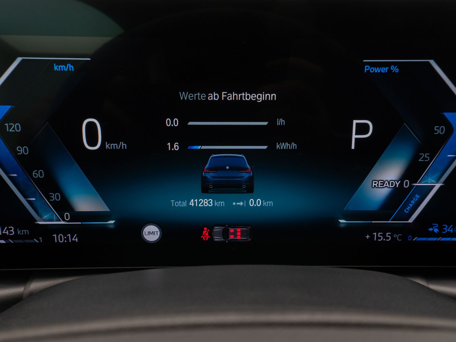 Fahrzeugabbildung BMW 330e xD Kamera HUD DAB Alarm Komfort LED Sport