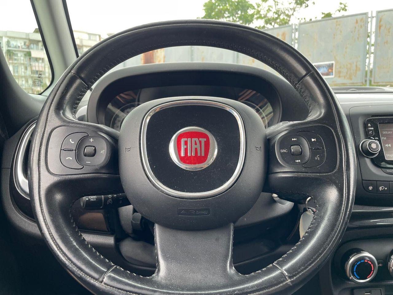 Fiat 500L 2015 — photo 13