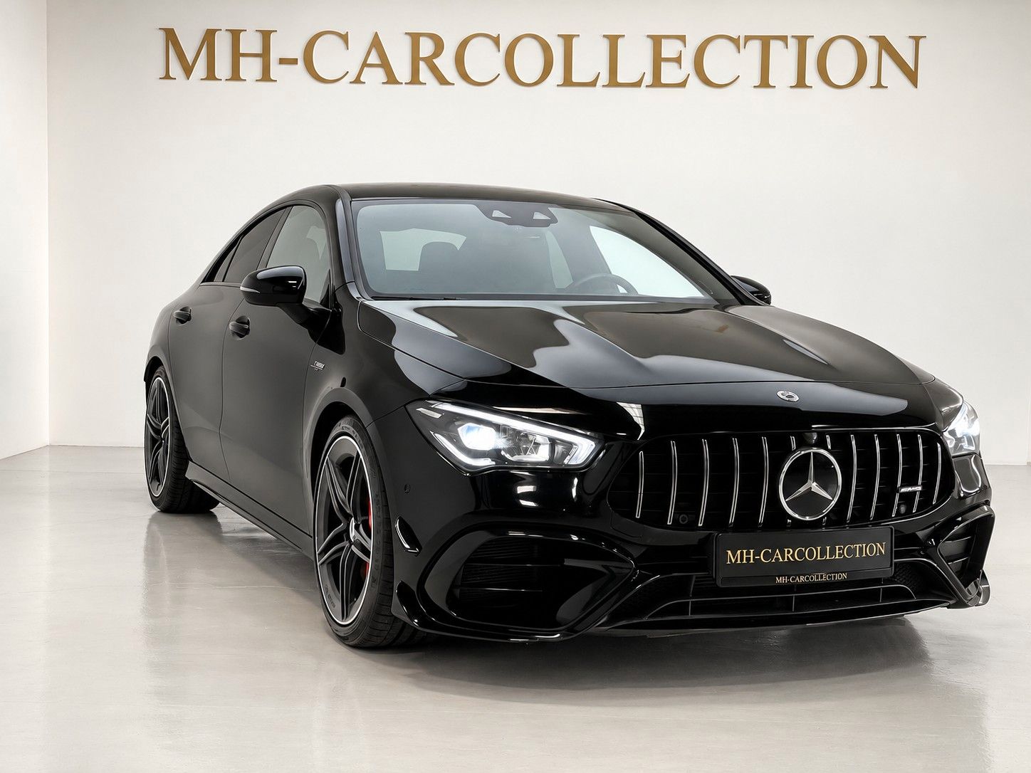 Mercedes-Benz CLA 45 S AMG AERO Drivers Pack Perfor-Abgas LED