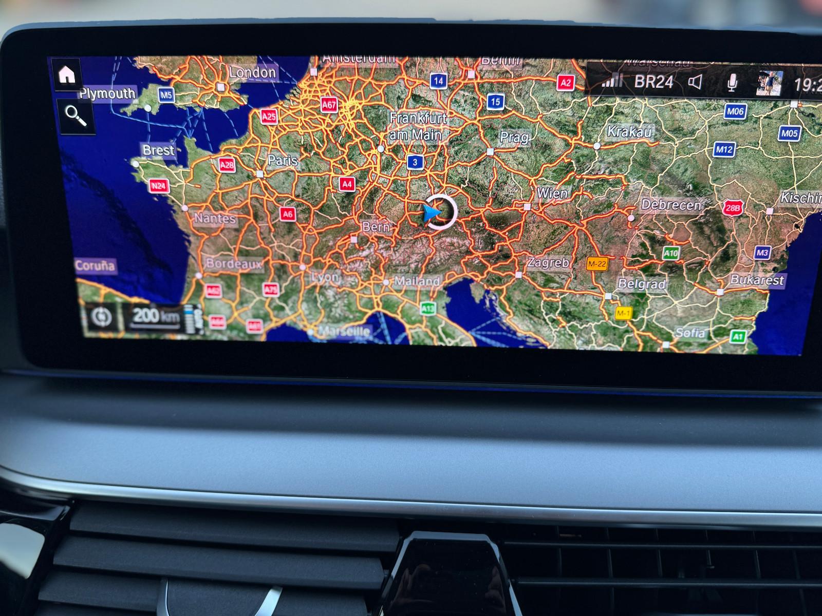 BMW 530d xDrive Touring (LCI)|Pano|HUD|AHK