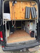 Volkswagen VW Crafter neuer Motor 5. Sitze 240AH Lit Solar  - Wohnmobil oder -wagen 24