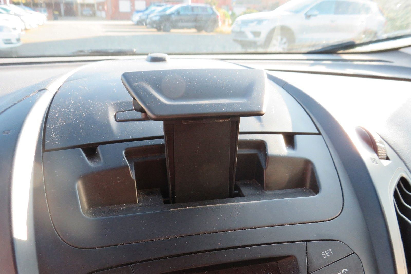 Fahrzeugabbildung Ford Transit Courier KASTEN KLIMA FLÜGEL 1.HD