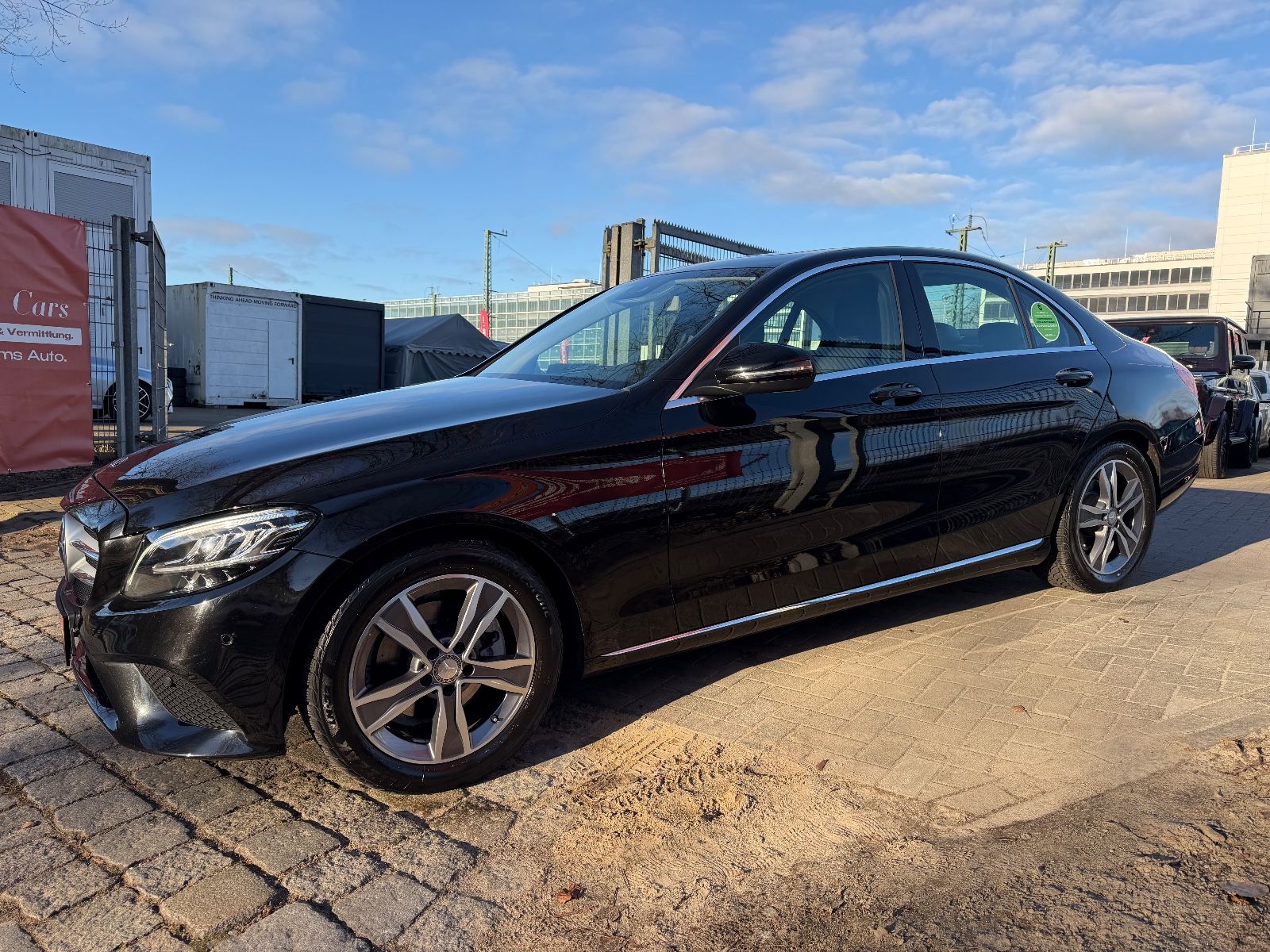 Fahrzeugabbildung Mercedes-Benz C 200 Lim. Avantgarde*SCHIEBEDACH*LED*ACC*TEILLE