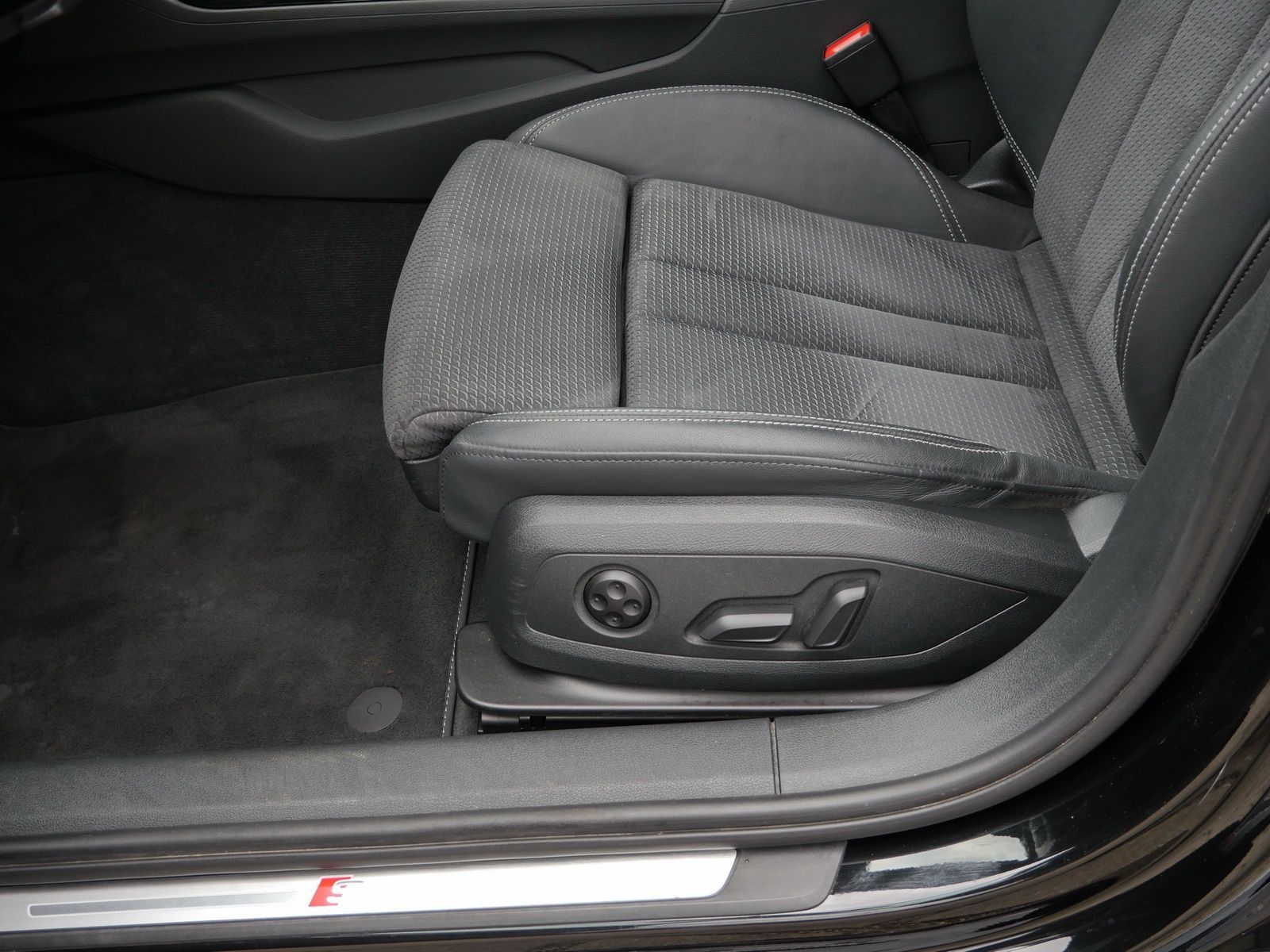 Audi S4 - Bild 23