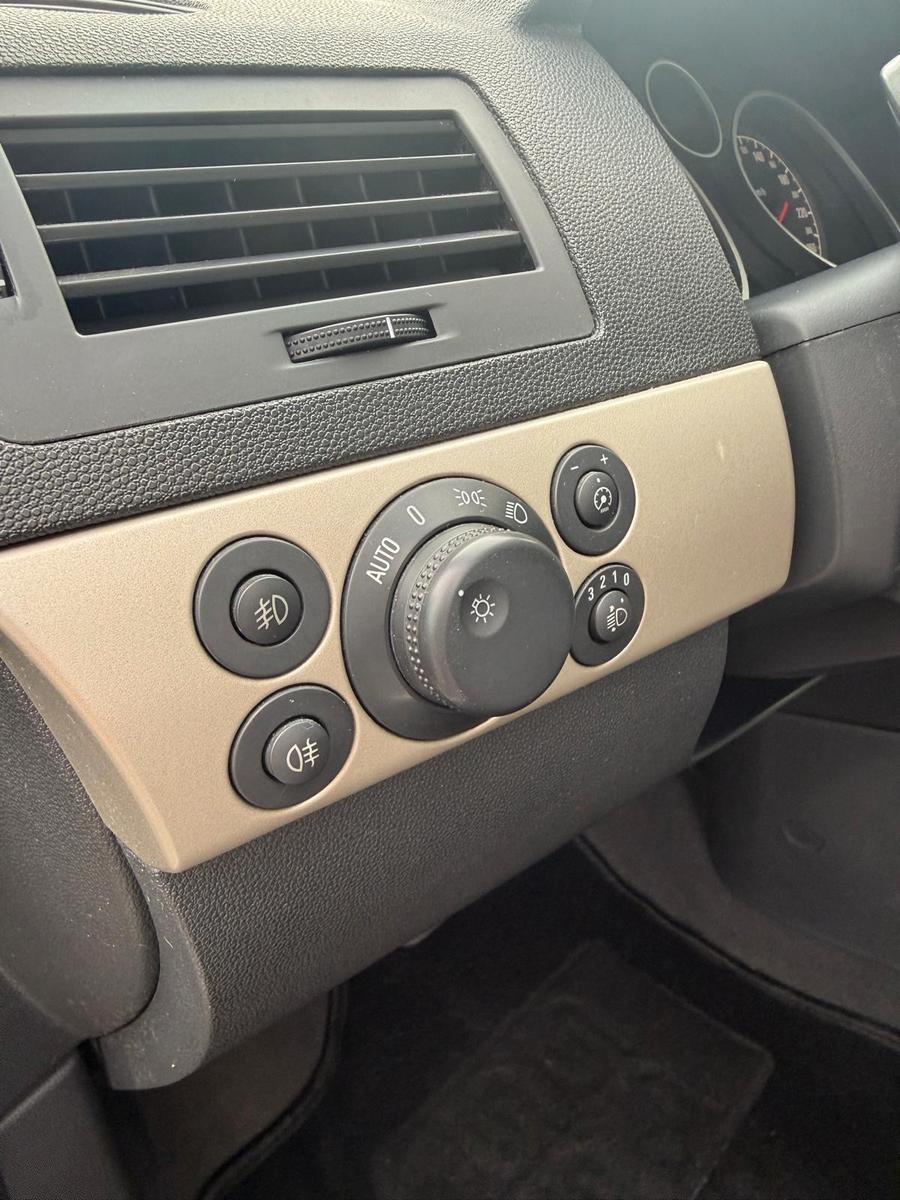 Opel Astra 2007 — photo 23