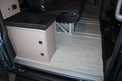 Fahrzeugabbildung Ford Transit Custom Bürstner COPA 530 L2 Markise WC