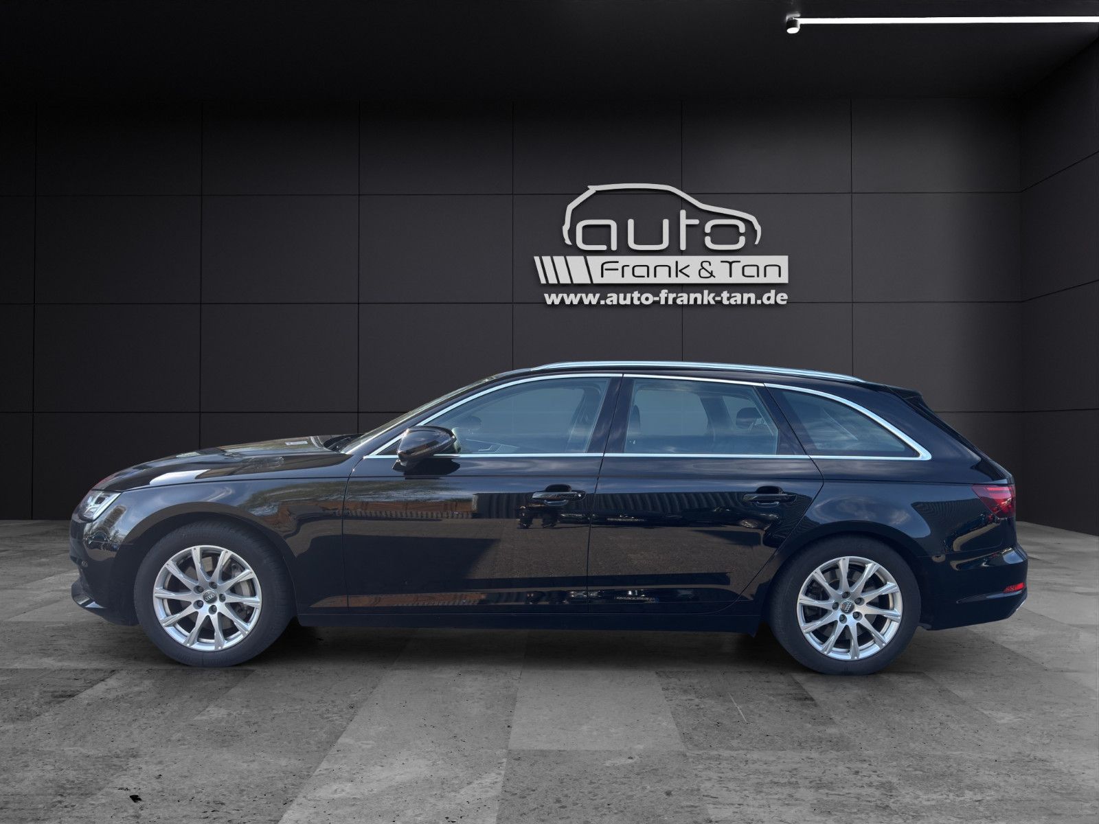 Fahrzeugabbildung Audi A4 Avant*Quattro*Apple CarPlay*Navi*AHK*Sport*