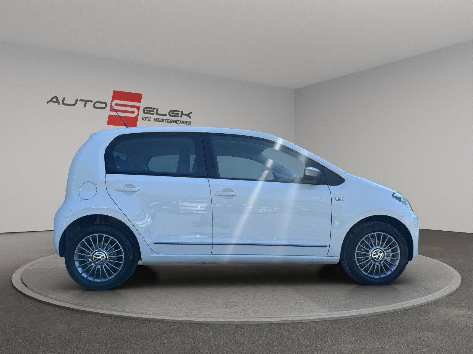 Fahrzeugabbildung Volkswagen up! cheer up! KLIMA 4-TÜRIG AUS 1.HAND