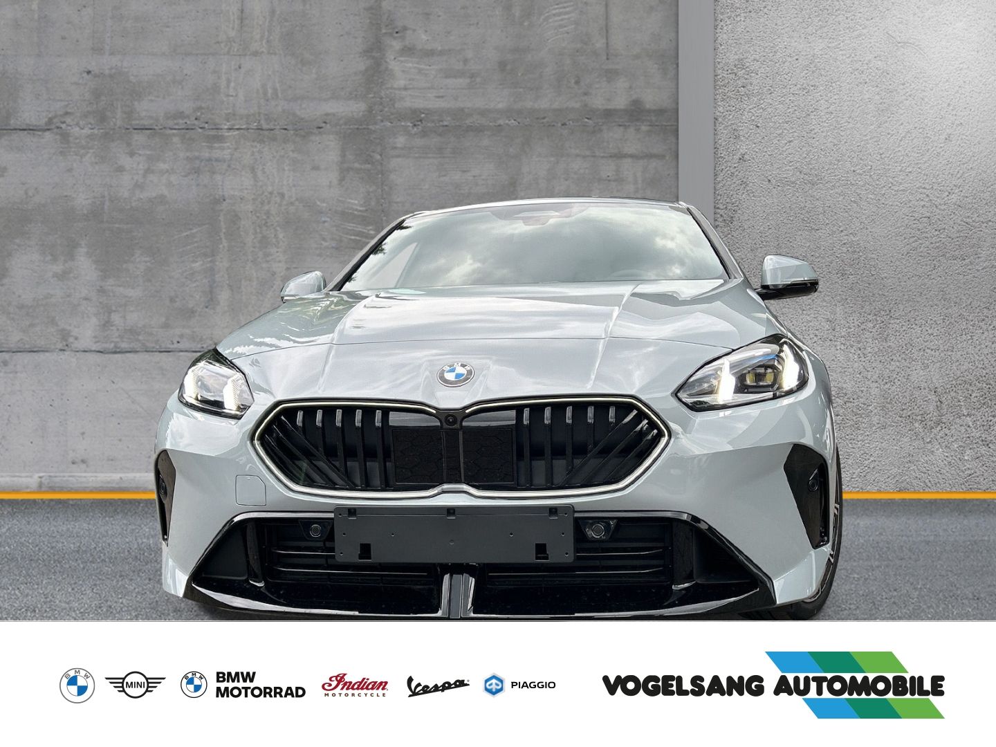 Fahrzeugabbildung BMW 123 i XDRIVE Sportpaket Head-Up AHK-abnehmbar