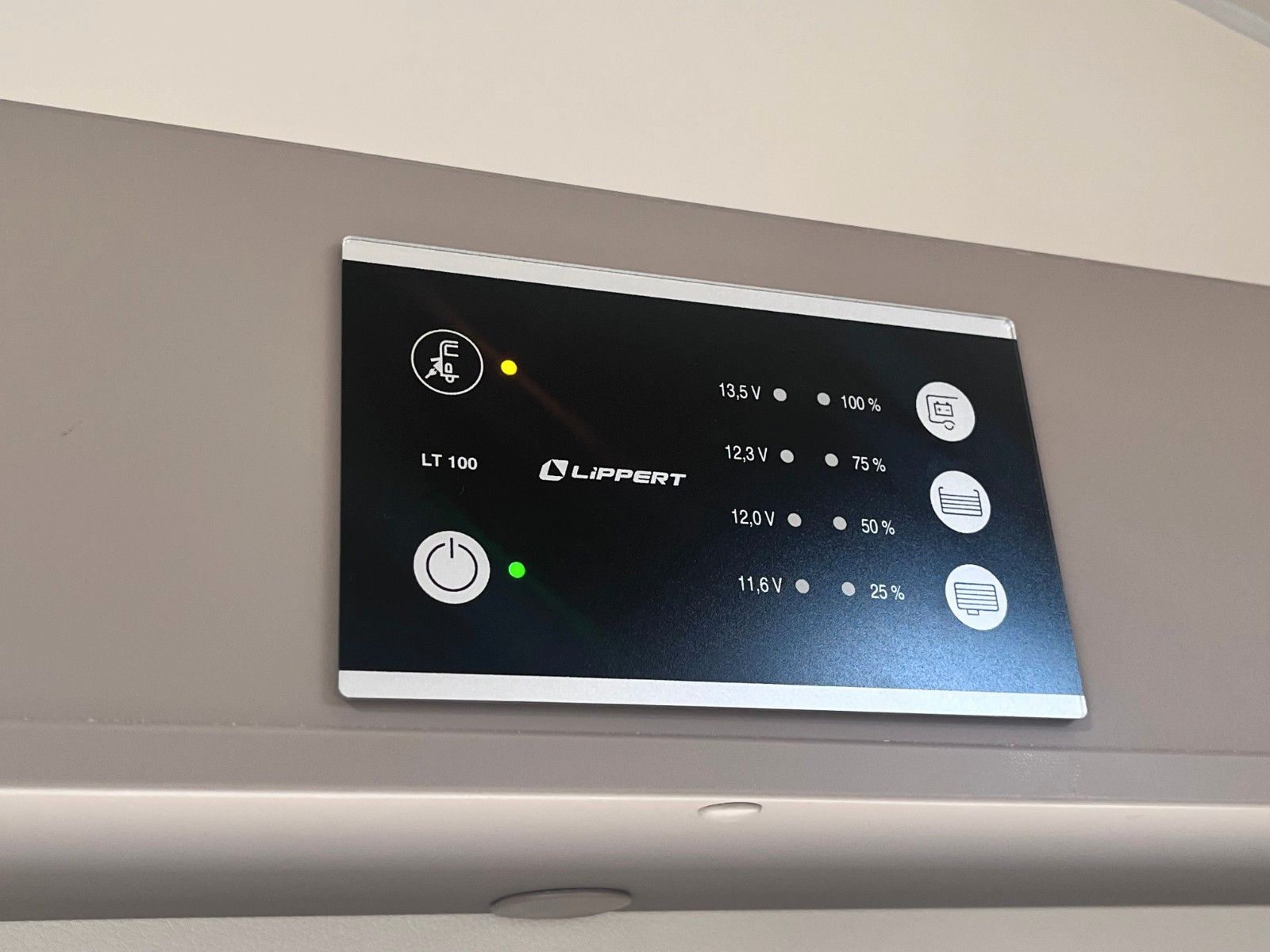 Fahrzeugabbildung Carado A-464 pro 2025 -Markise, Fahrradträger-