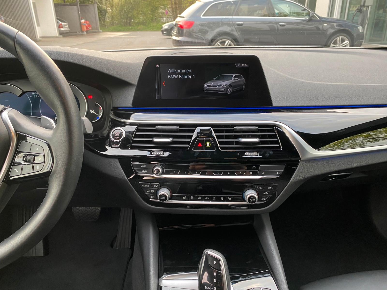 BMW 530d xDrive Touring A Standheizung 
