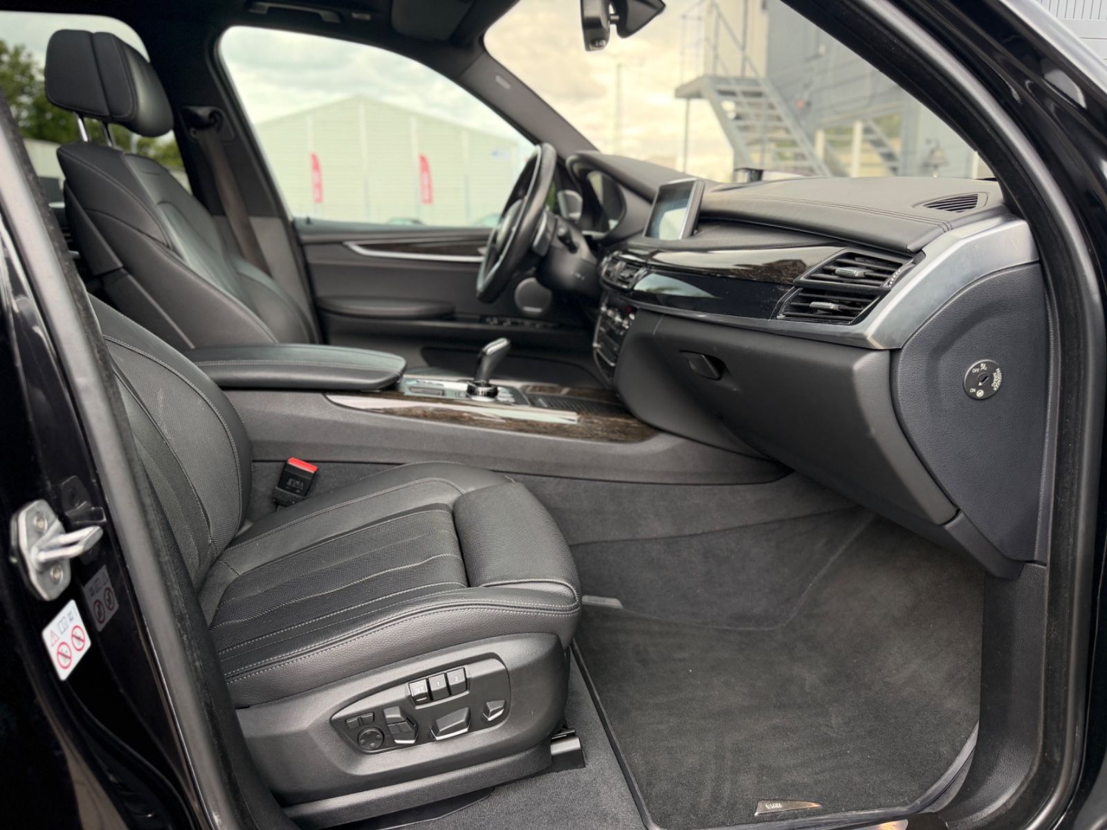 BMW X5 xDrive50 M-Sport*PANO*LEDER*B&O*HUD*360°SOFTC foto 15