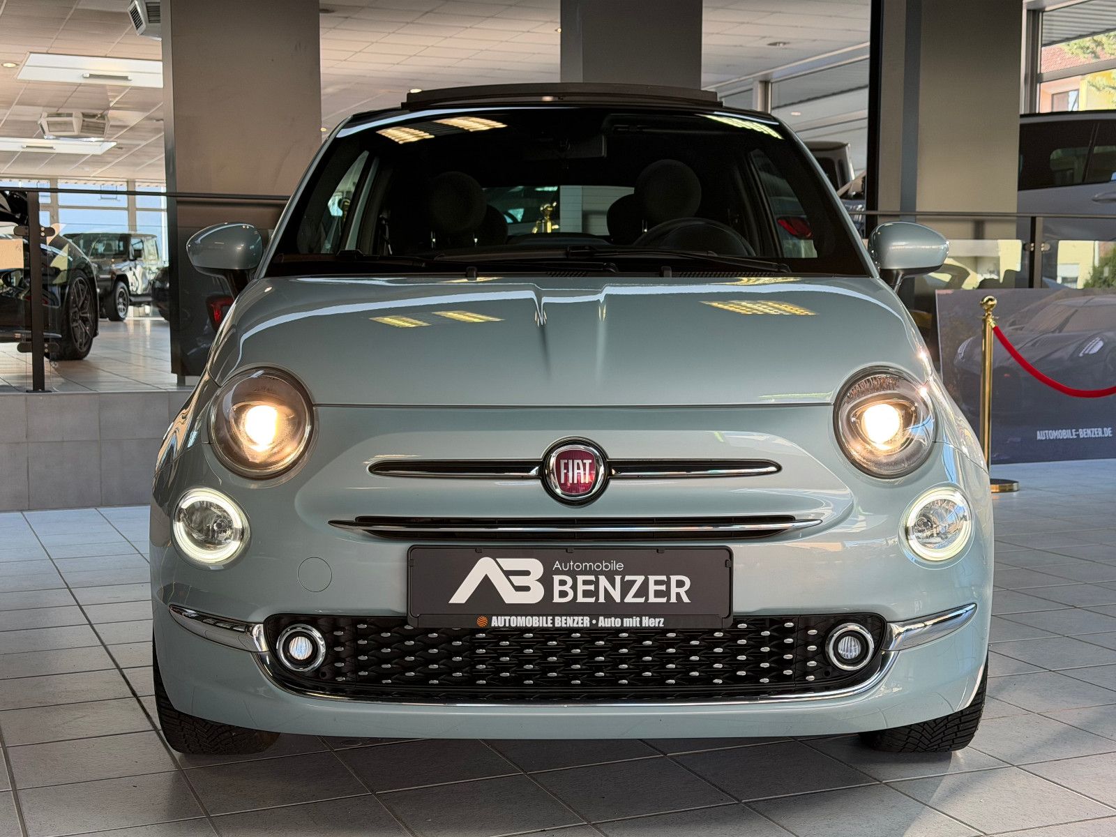Fahrzeugabbildung Fiat 500C /KLIMA/BLUETOOTH/NAVI/PDC