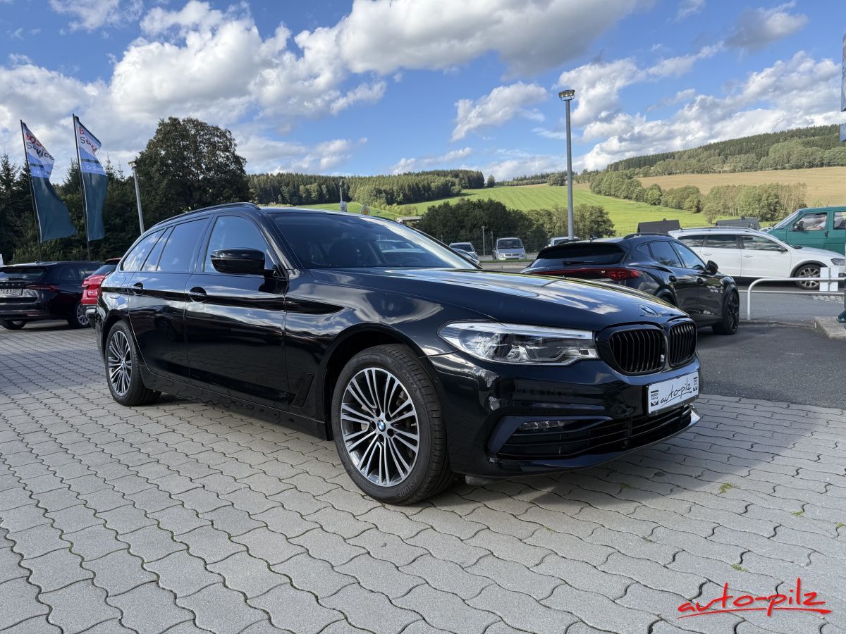 BMW 530d Touring xDrive Sport Line 1.Hd LED HuD RFK foto 1