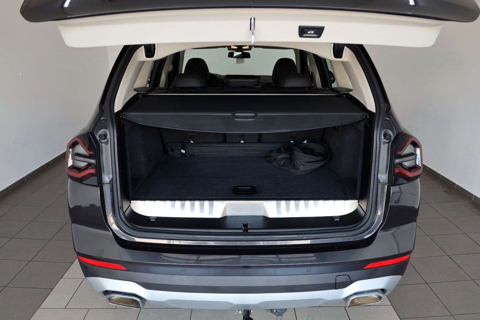 Fahrzeugabbildung BMW X3 xDrive30e,Leder,Navi,LED,SH,360Kamera,SportSi