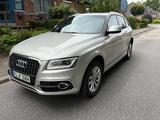 Audi Q5 2.0 TFSI tiptronic quattro - - Audi Q5: Automatik