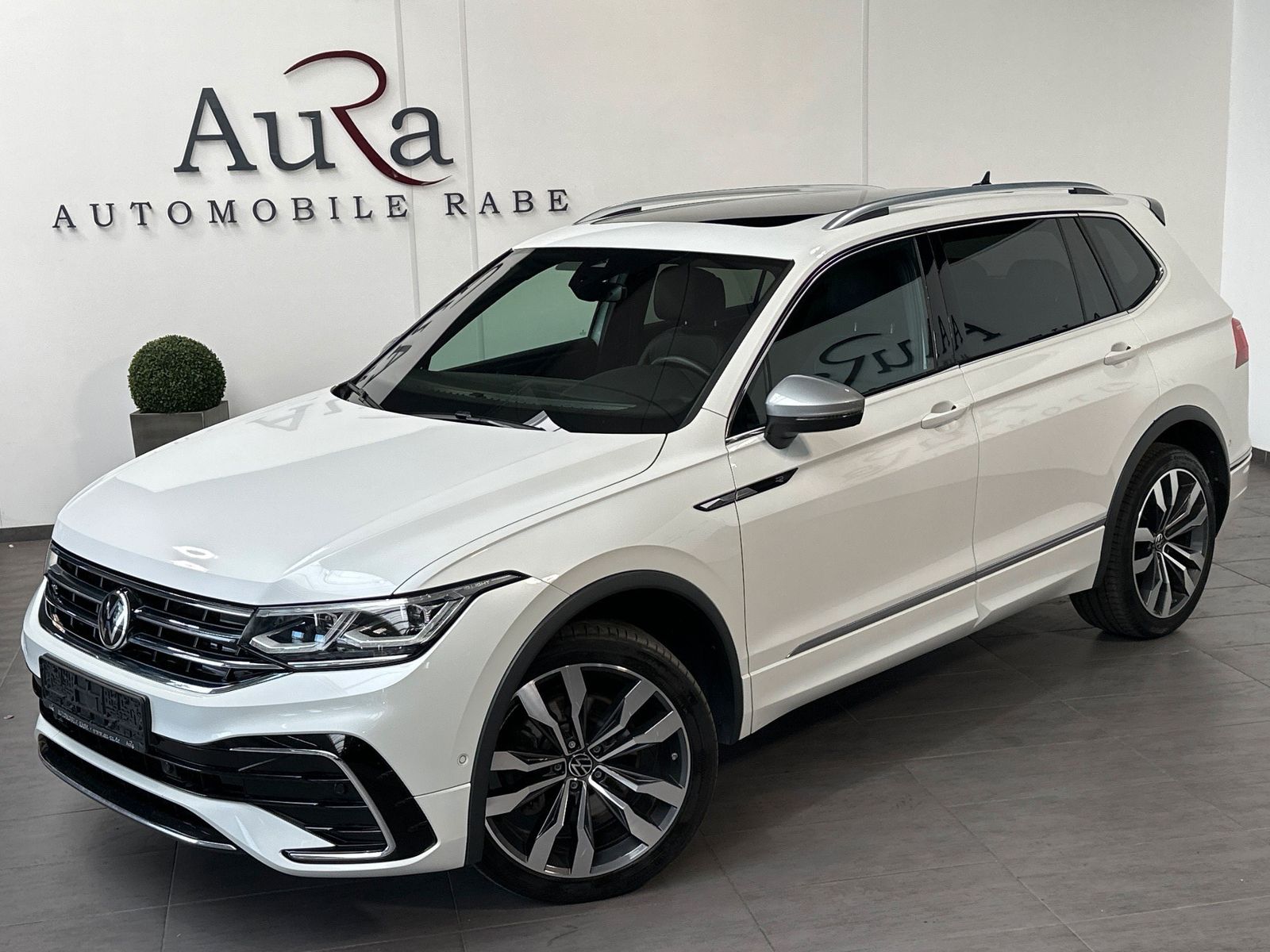 Fahrzeugabbildung Volkswagen Tiguan Allspace 2.0 TDI DSG 4M R-Line NAV+LED