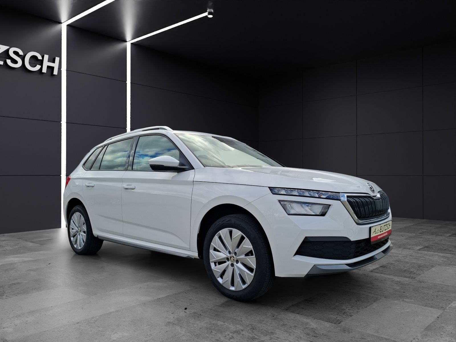 Fahrzeugabbildung SKODA Kamiq TSI Style LED Navi AID GRA PDC SH