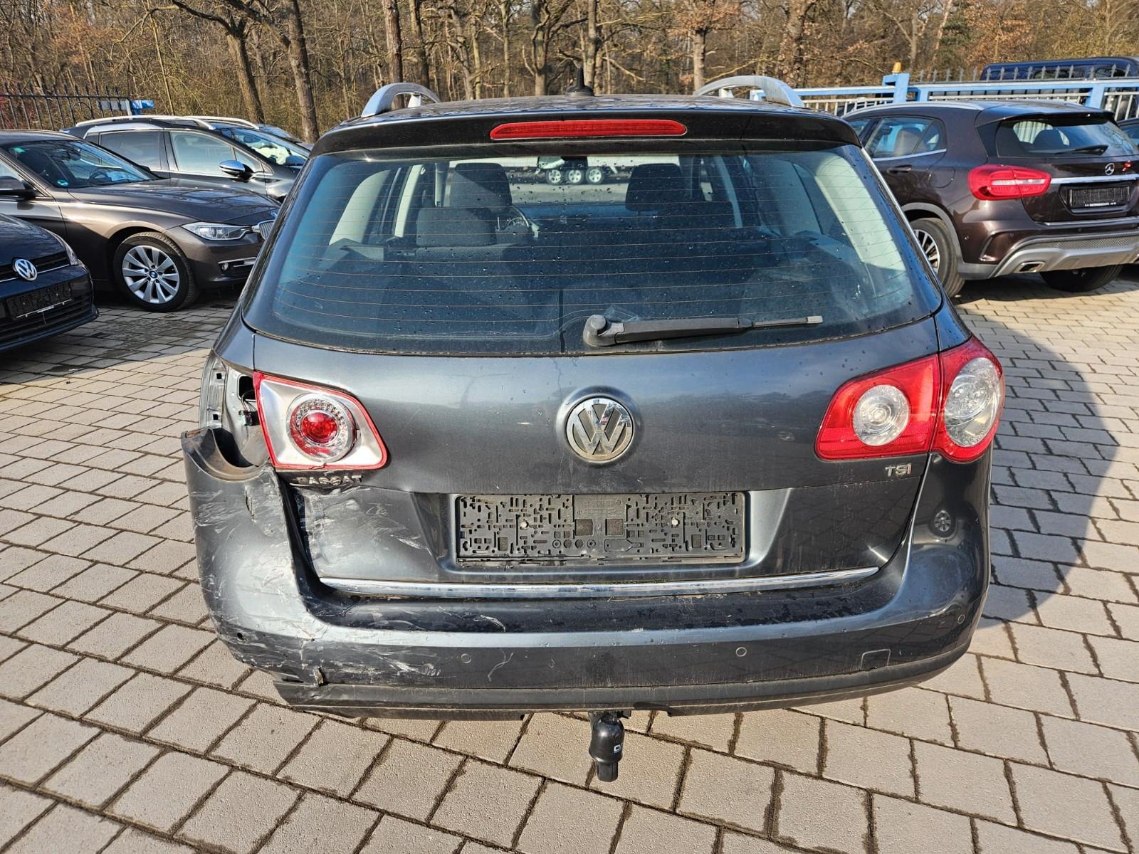 Volkswagen Passat 2009 — engine 1.390 cm³, 122 HP (90kW)
