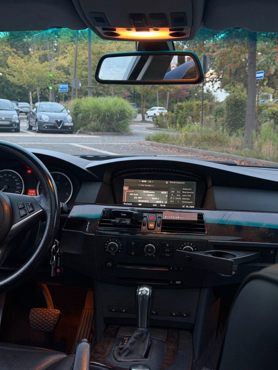 BMW 530 2004 — photo 7