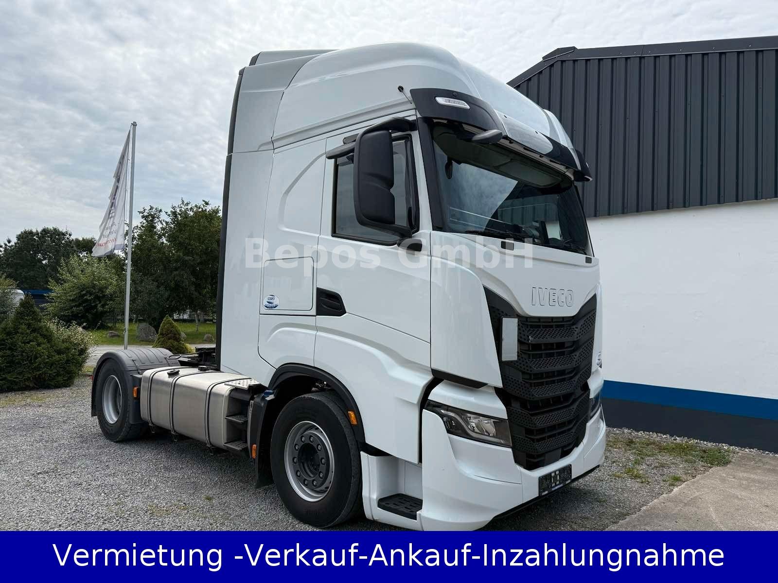 Iveco S-Way AS440 ST/P