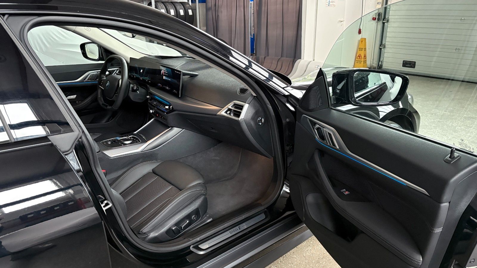 BMW i4 - Bild 25