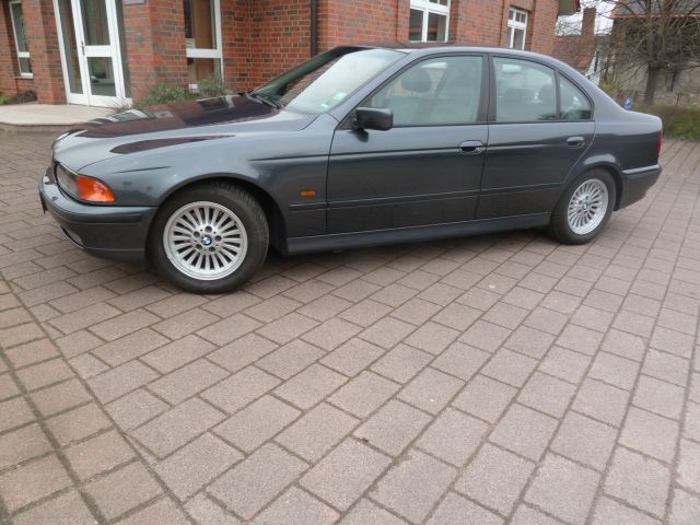 BMW 528i E39