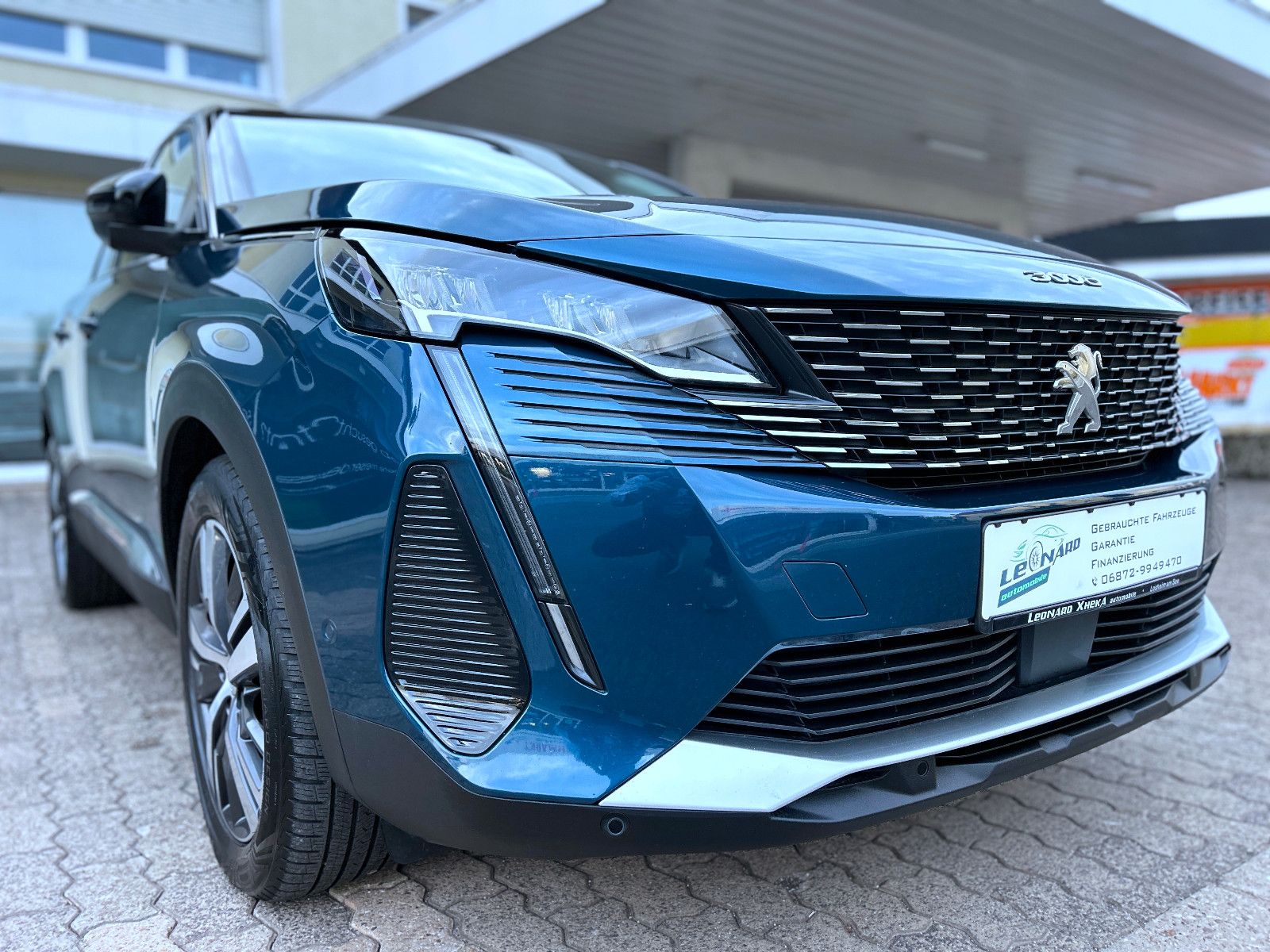 Peugeot 3008 Allure 1,5 Ltr. LED Navi T.Leder Kamera Pdc