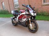 Honda CBR 900 RR SC28 - HONDA CBR 900 SC28