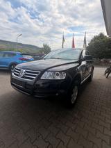 Volkswagen Touareg 2.5 R5 TDI Exclusive Edition - Volkswagen Touareg mit Diesel-Antrieb: Geländewagen, 2.5