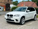 BMW X5 2012 - BMW 520: Kleinwagen