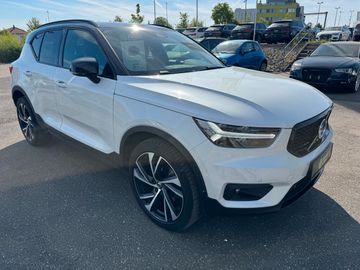 Volvo XC40 - 2