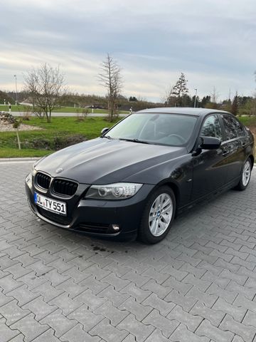 BMW 318i 