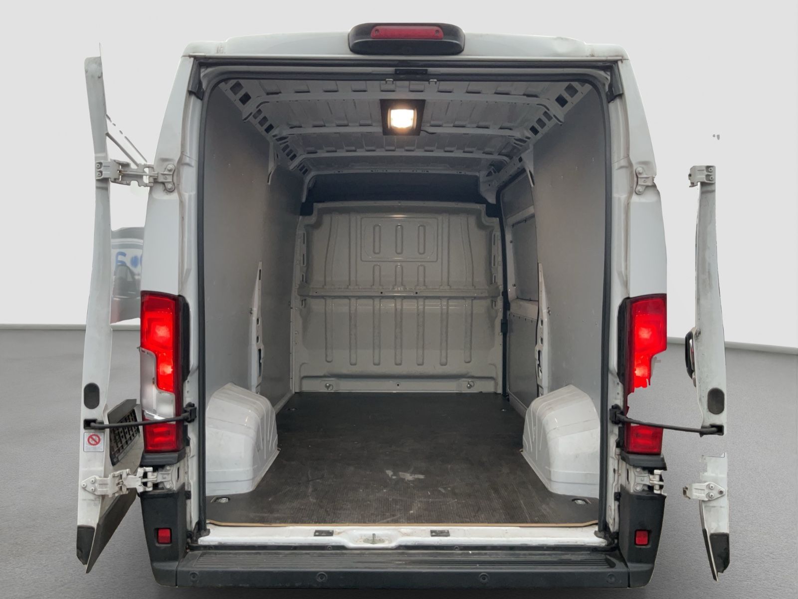Fahrzeugabbildung Fiat Ducato L2H2 140 MJ Navi Klima Kamera