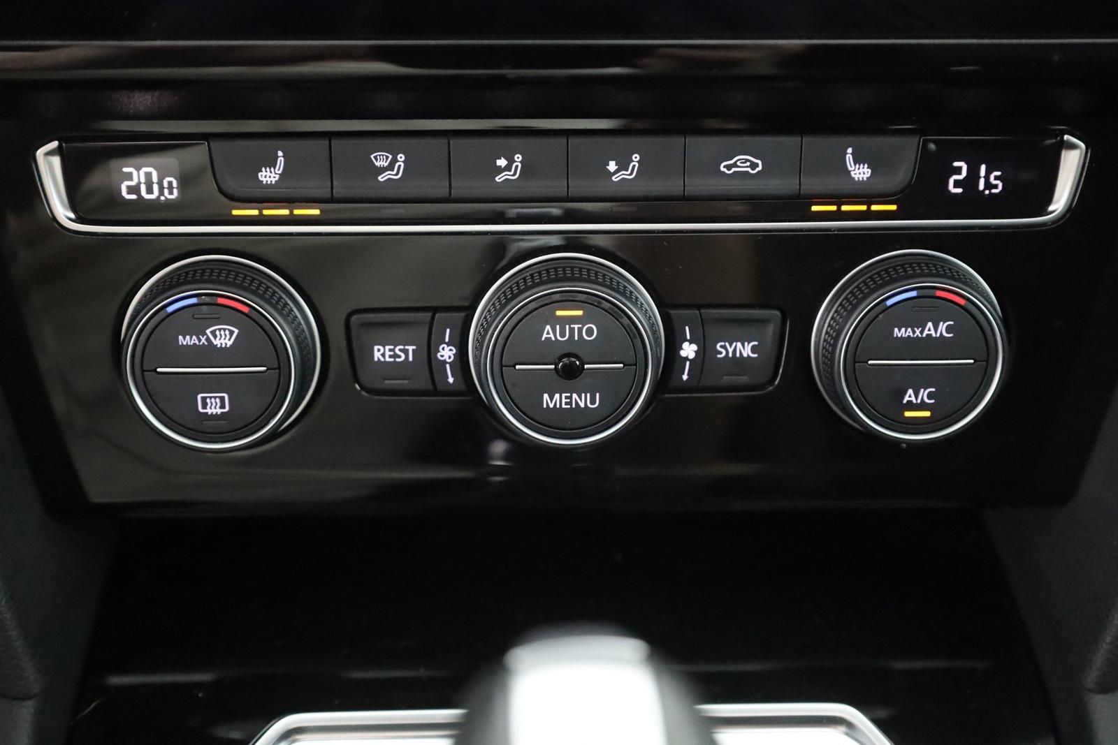Volkswagen Arteon 2.0 TDI DSG R-Line 4M LED Navi Panorama