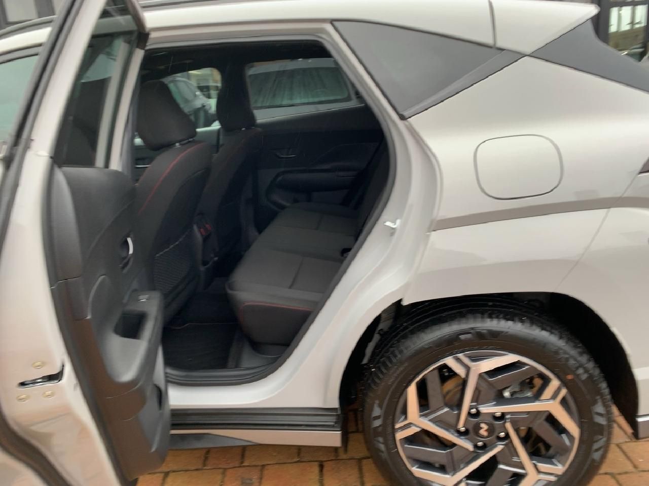 Fahrzeugabbildung Hyundai KONA 1.6 l N LINE + AHK + Panorama Dach*