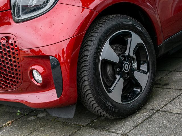 Smart EQ fortwo Exclusive Carmin Red LAST ONE imagem 3