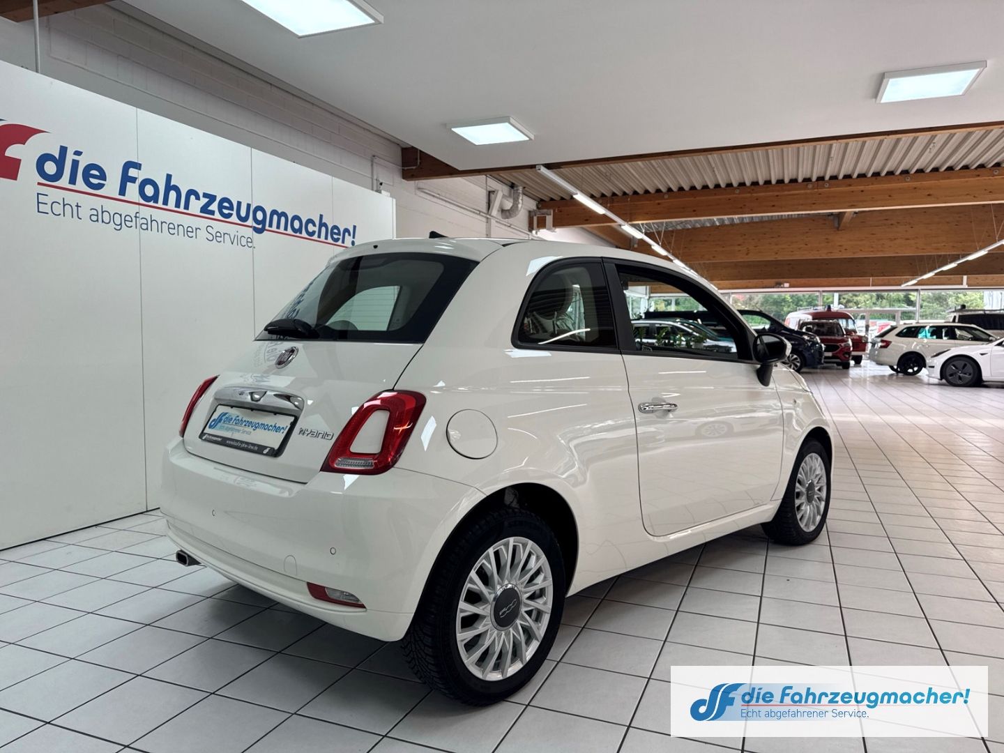 Fahrzeugabbildung Fiat 500 Lounge 1.0 Mild Hybrid EU6d Apple CarPlay An