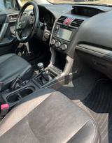 Subaru Forester 2.0D Sport  - Subaru Forester: Leder