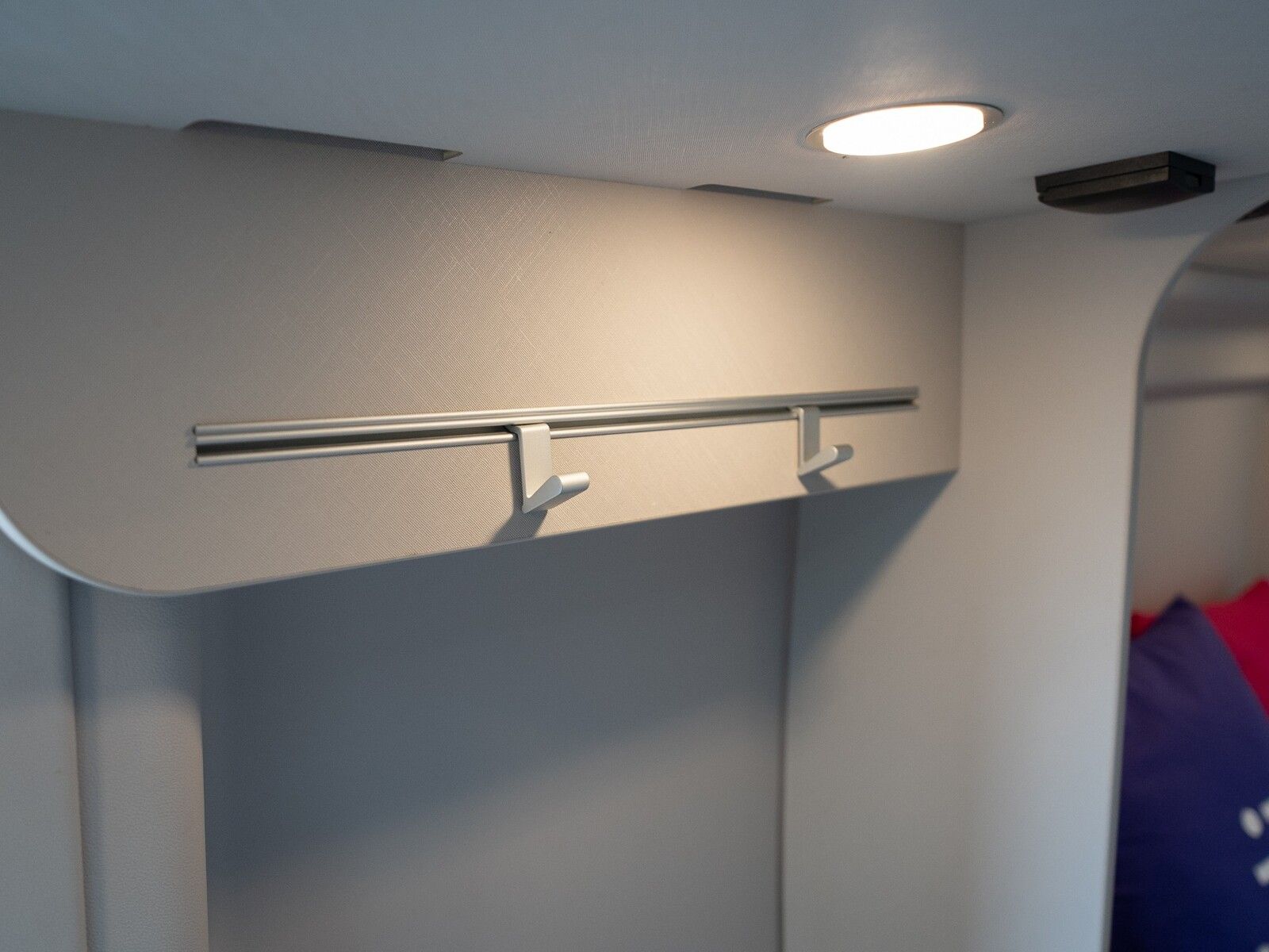 Fahrzeugabbildung Dethleffs Globetrail Classic 590 DK Ford Assistenz-Systeme