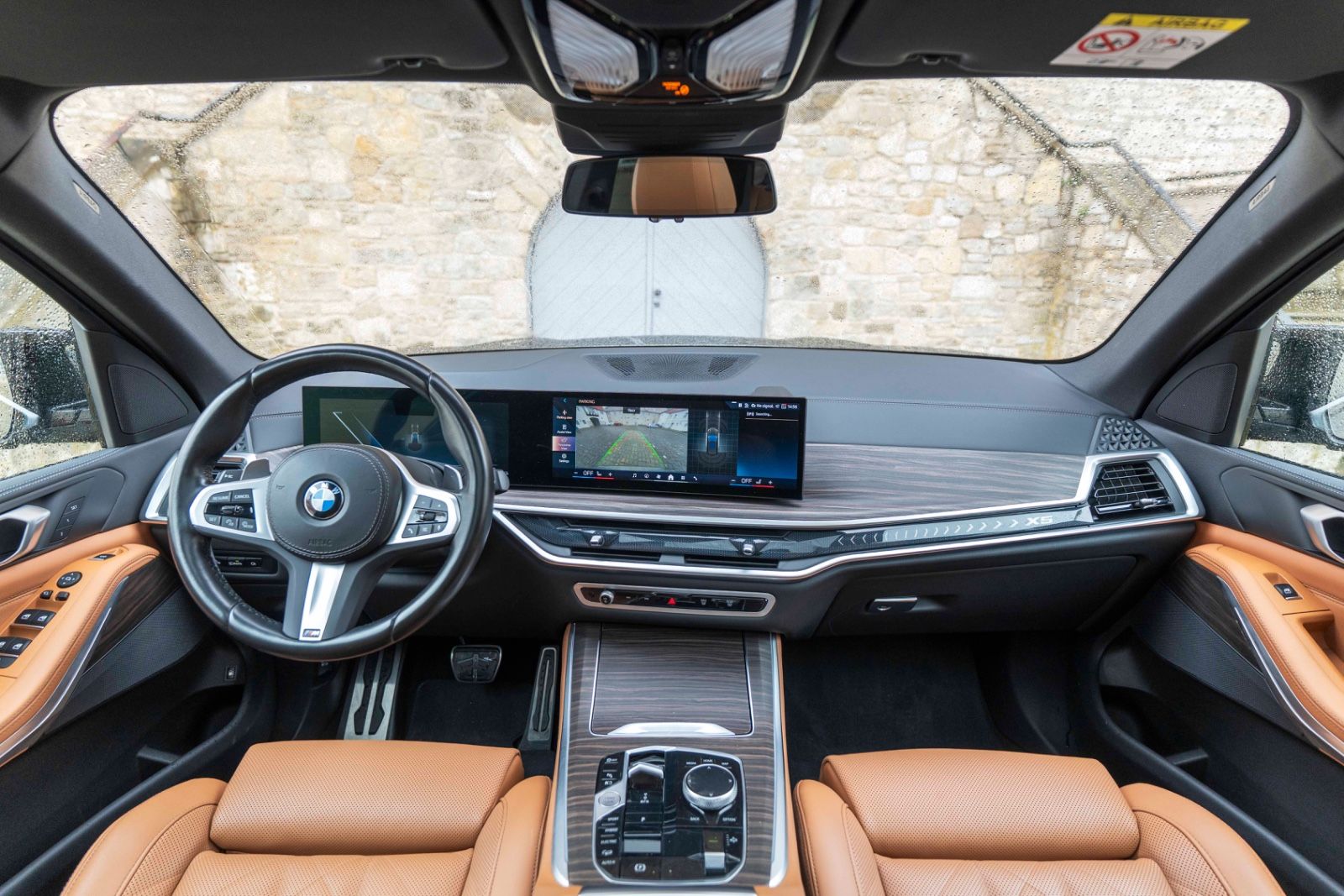Fahrzeugabbildung BMW X5 50e xDrive M SPORT PANO LUFT KAM MASSAGE HIFI