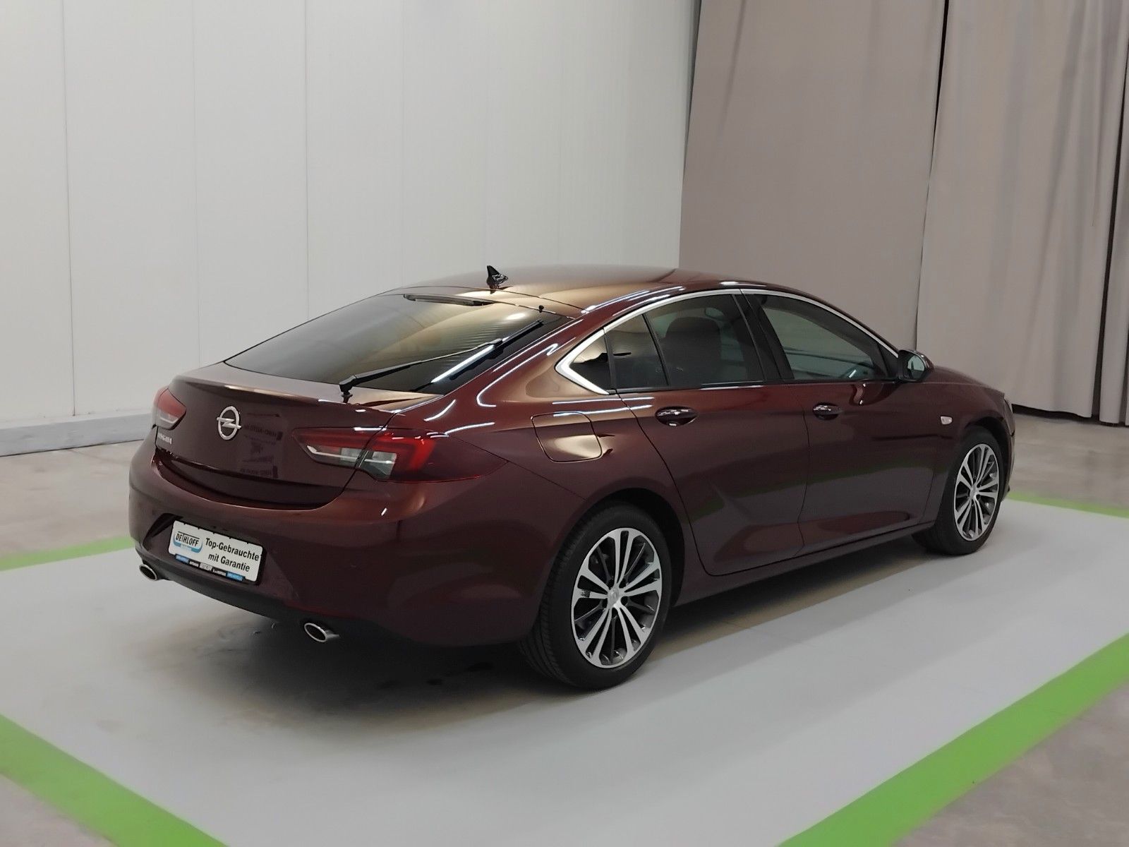 Opel Insignia (06/2026, Benzin)