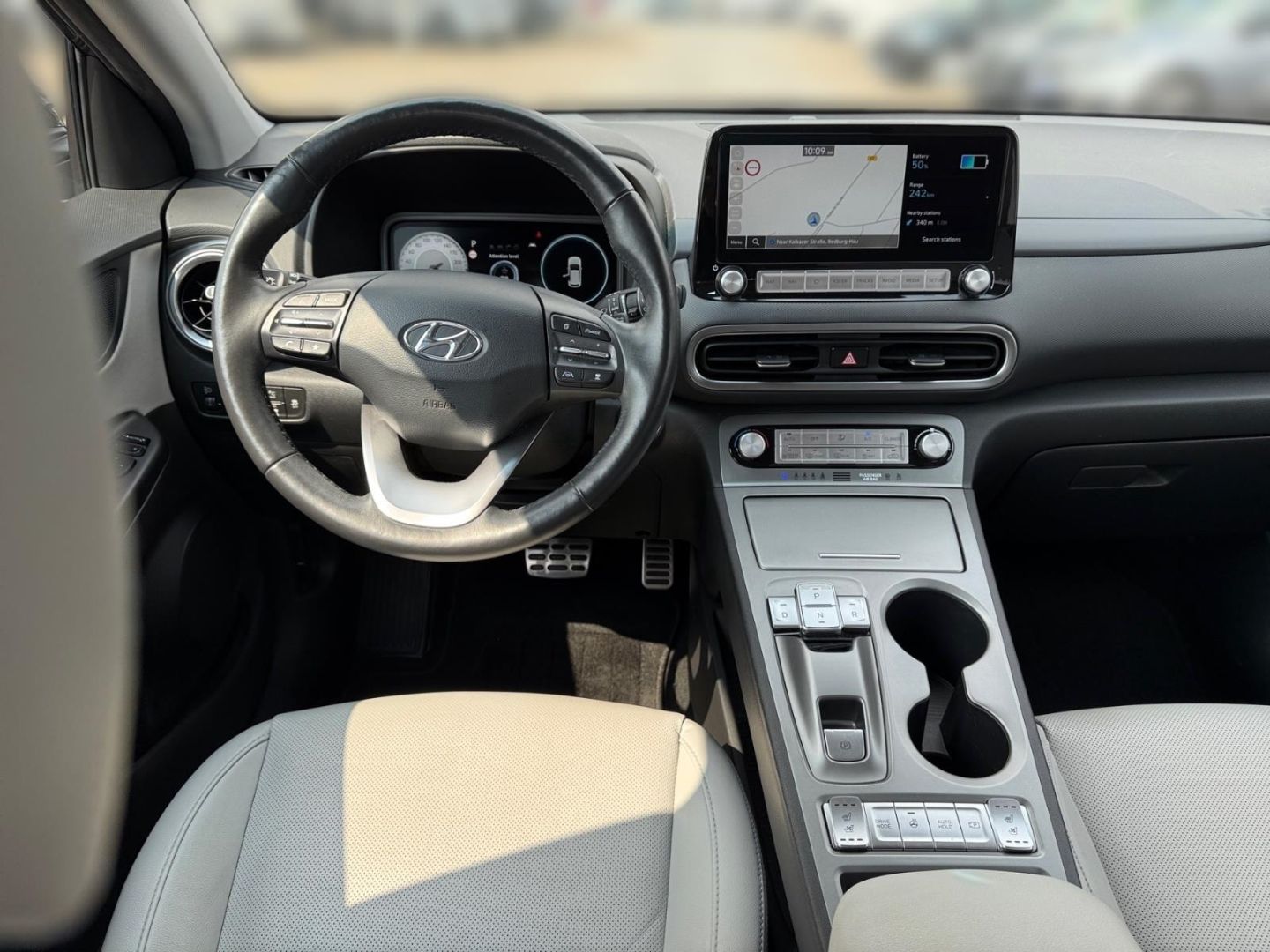 Fahrzeugabbildung Hyundai KONA Elektro 64 kWh (150kW) PRIME Sitzpaket Lede