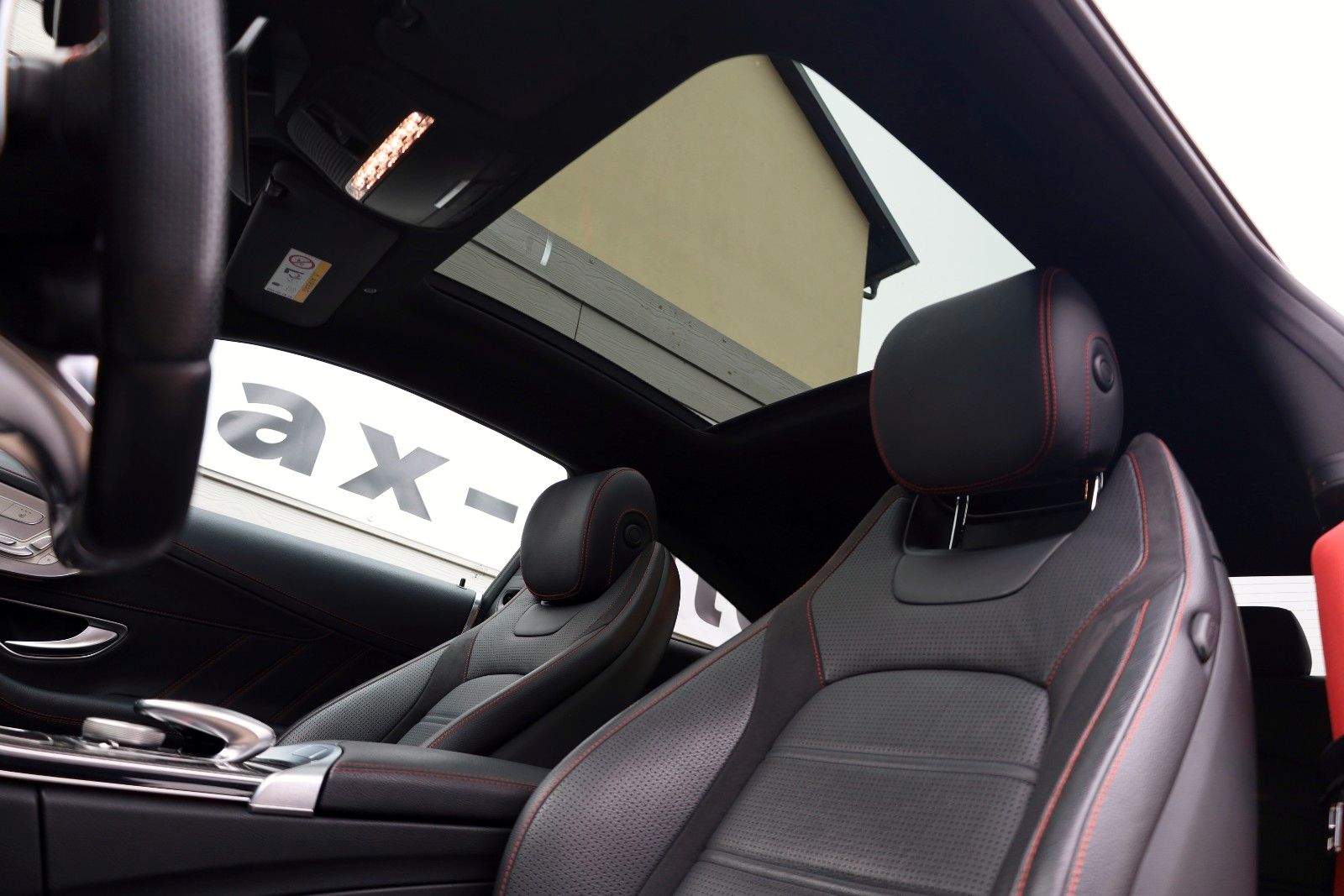 Fahrzeugabbildung Mercedes-Benz C 43 AMG 4Matic,Panorama,Sport-Auspuff,360°-Kam